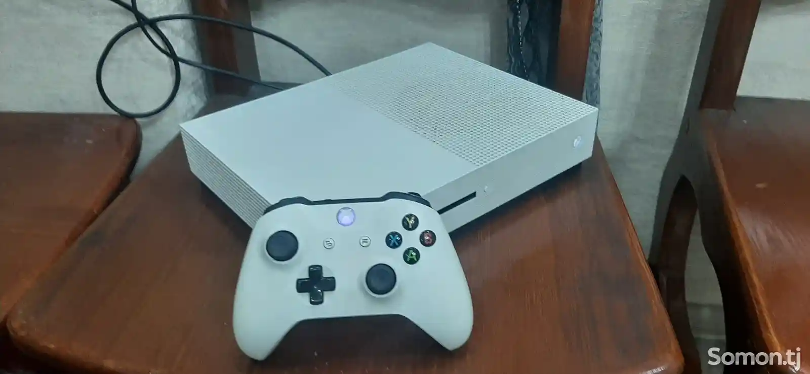 Игровая приставка Xbox One S-1