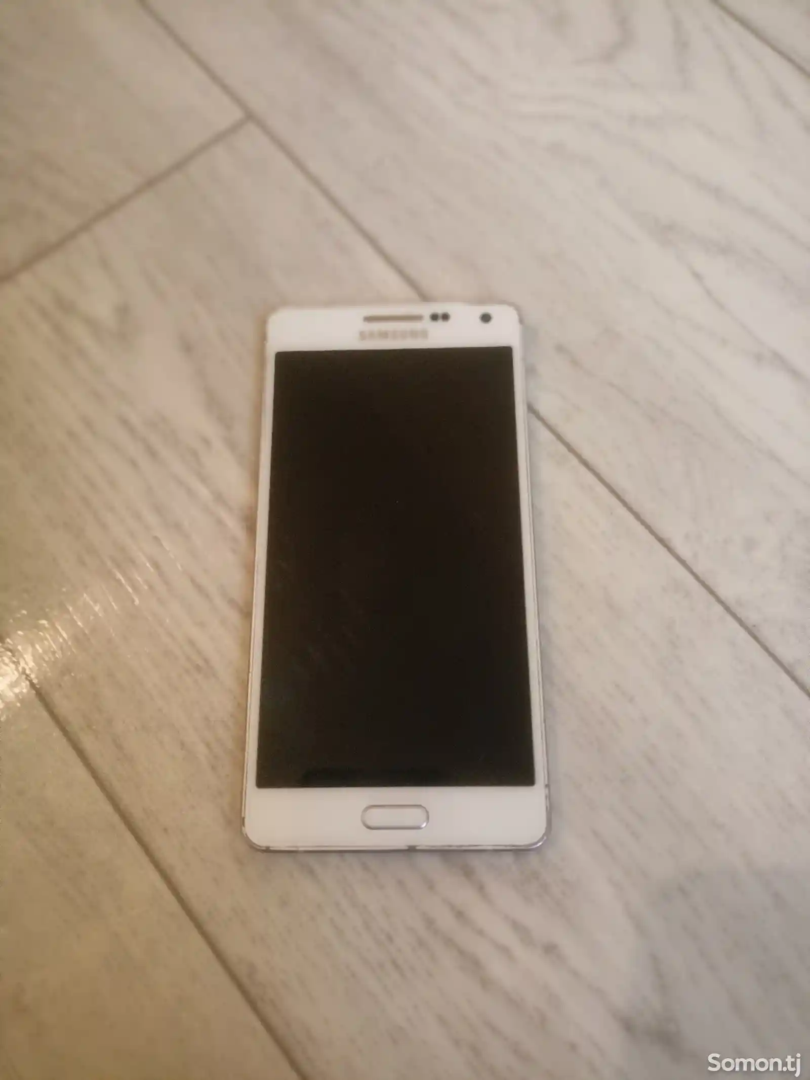 Samsung Galaxy A5 2015-1