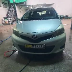 Toyota Vitz, 2012