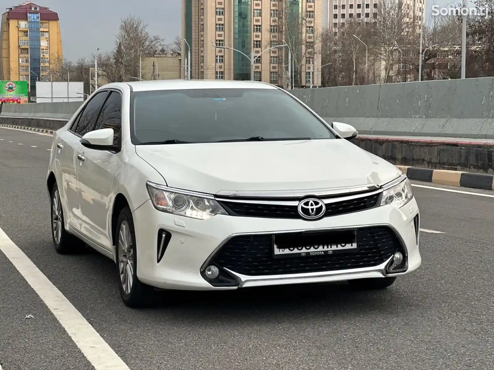 Toyota Camry, 2015-4