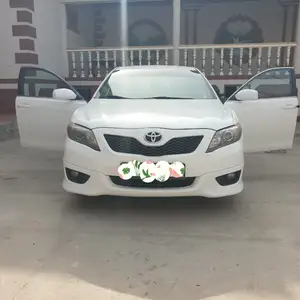 Toyota Camry, 2011