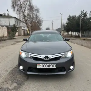 Toyota Camry, 2012