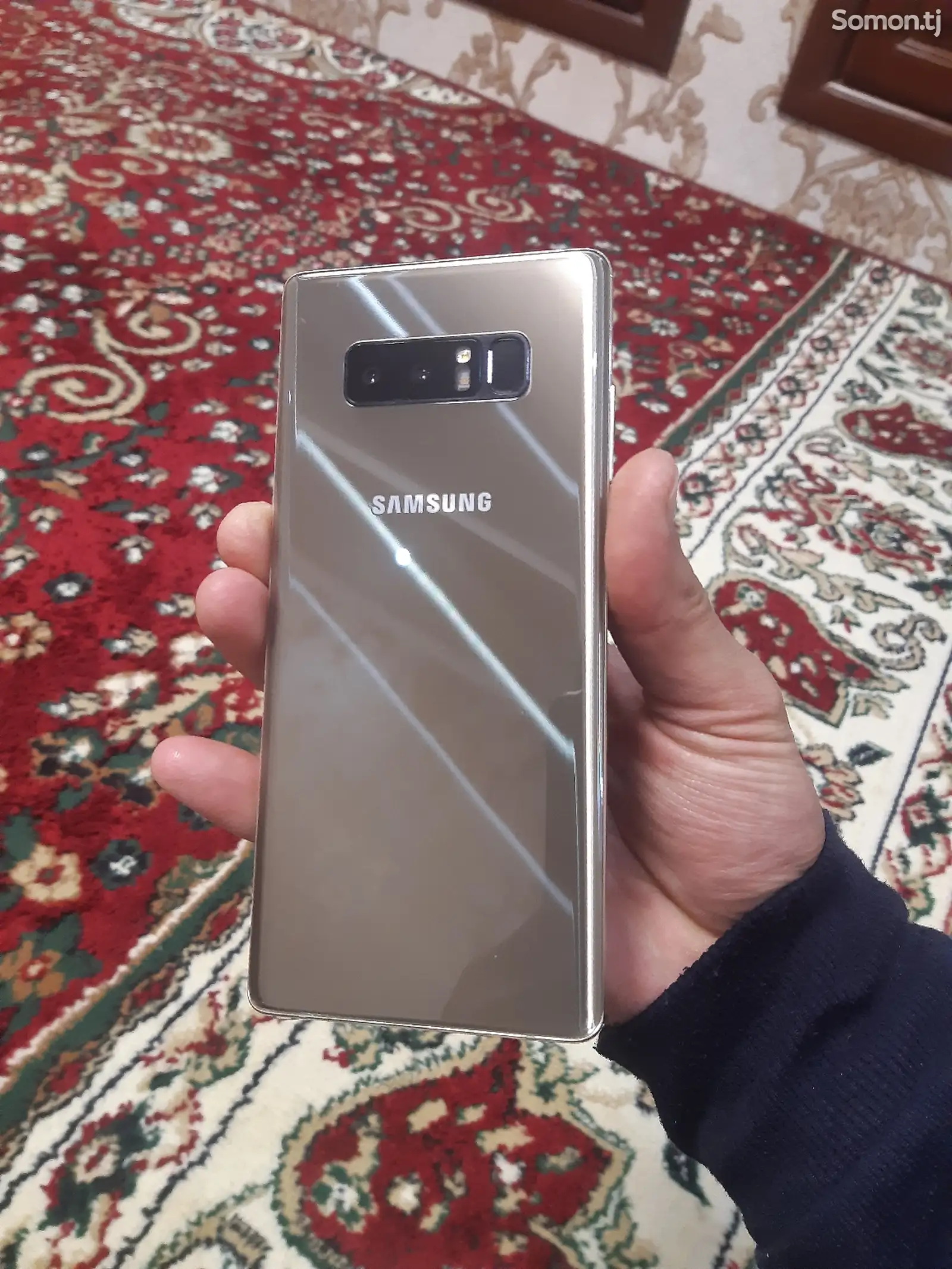 Samsung Galaxy Note 8-1