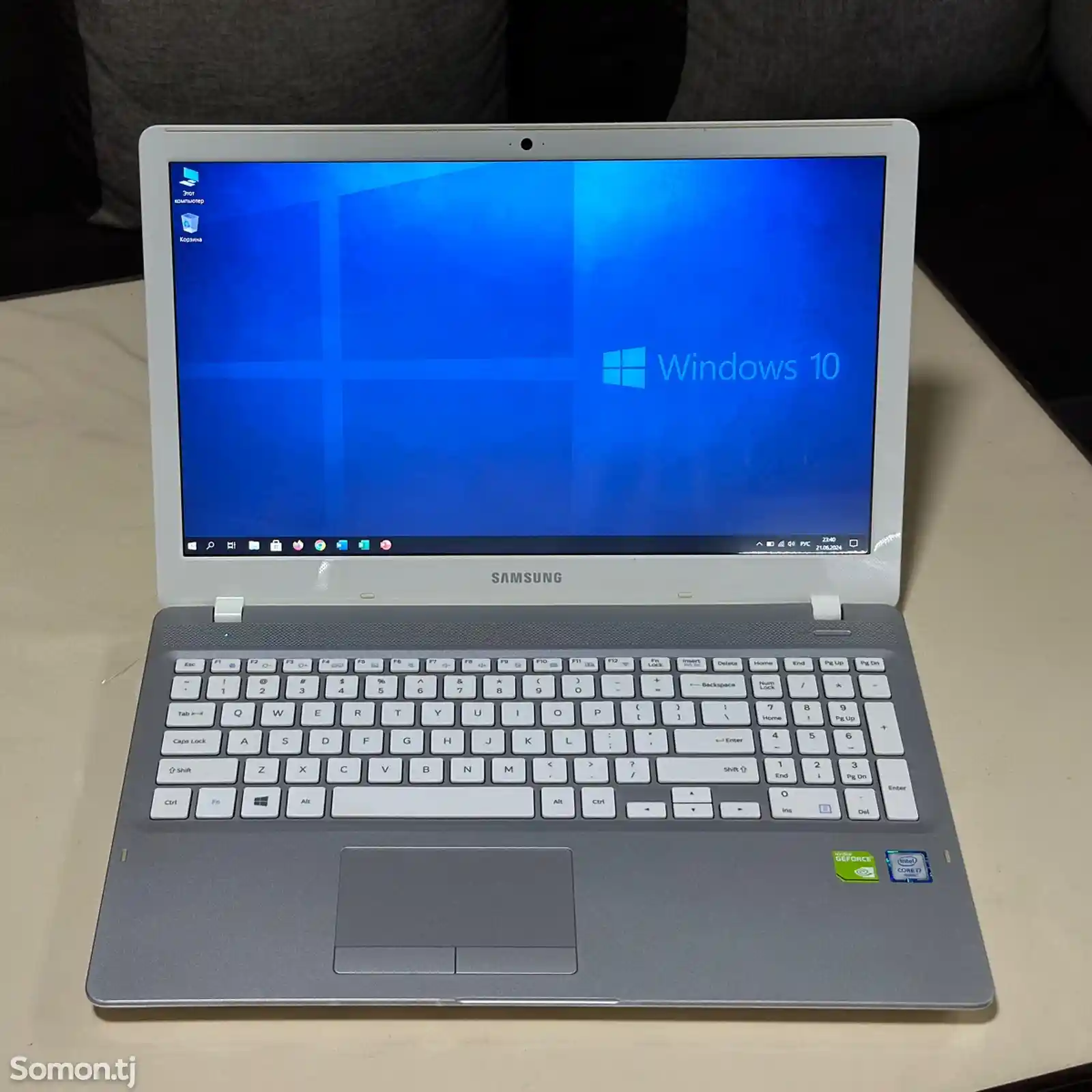 Ноутбук Samsung 500R5L i7-6gen-1