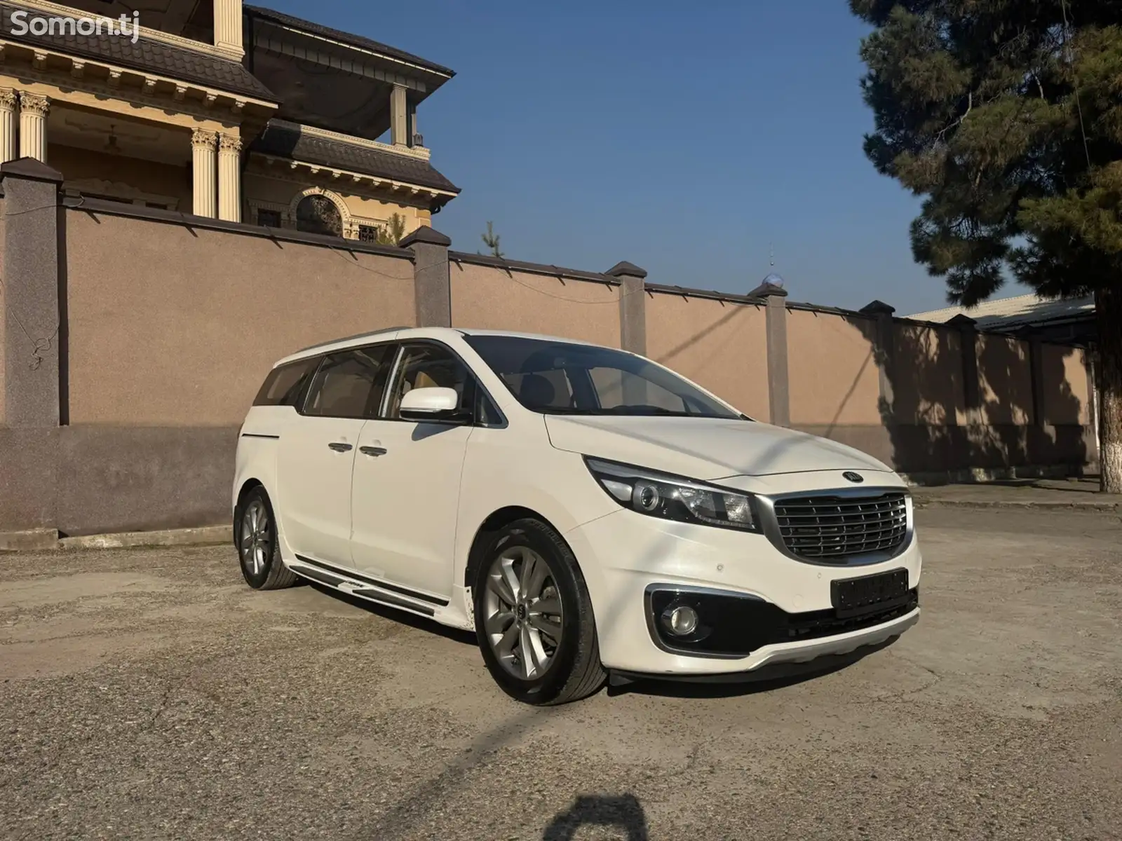 Kia Carnival, 2016-1