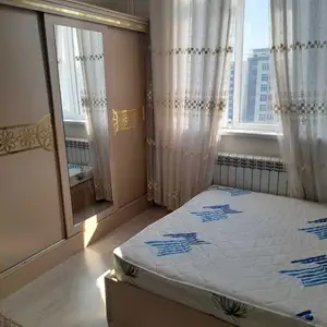 2-комн. квартира, 15 этаж, 56м², Гранд Отель