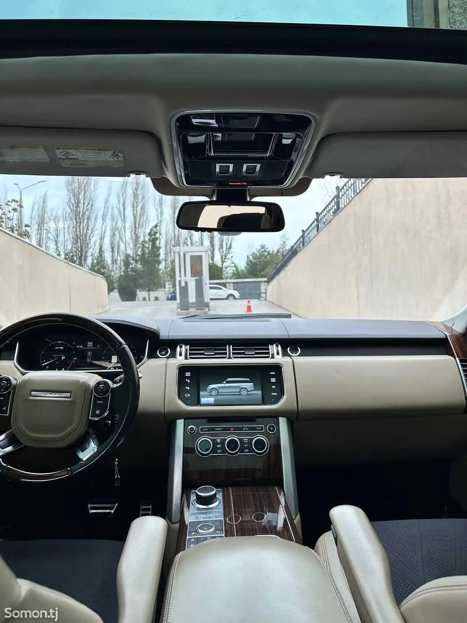 Land Rover Vogue, 2015-12