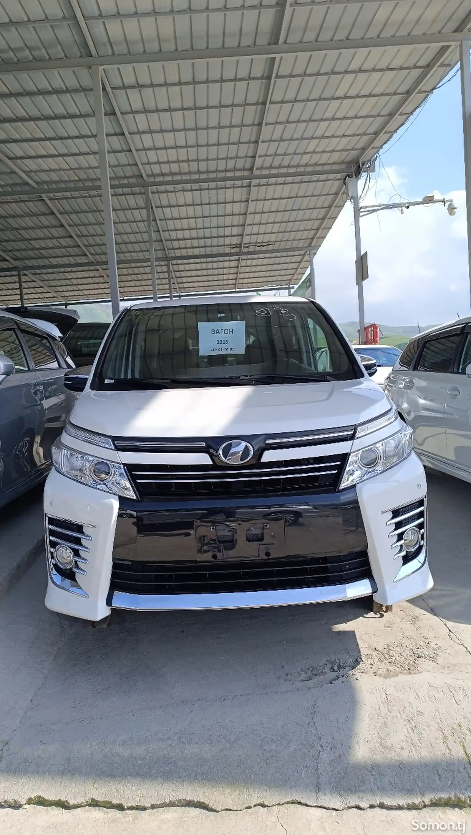 Toyota Voxy, 2016-1