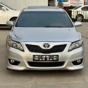 Toyota Camry, 2010