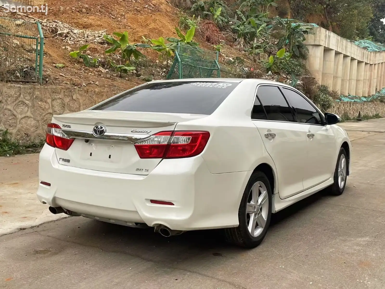 Toyota Camry, 2014-1