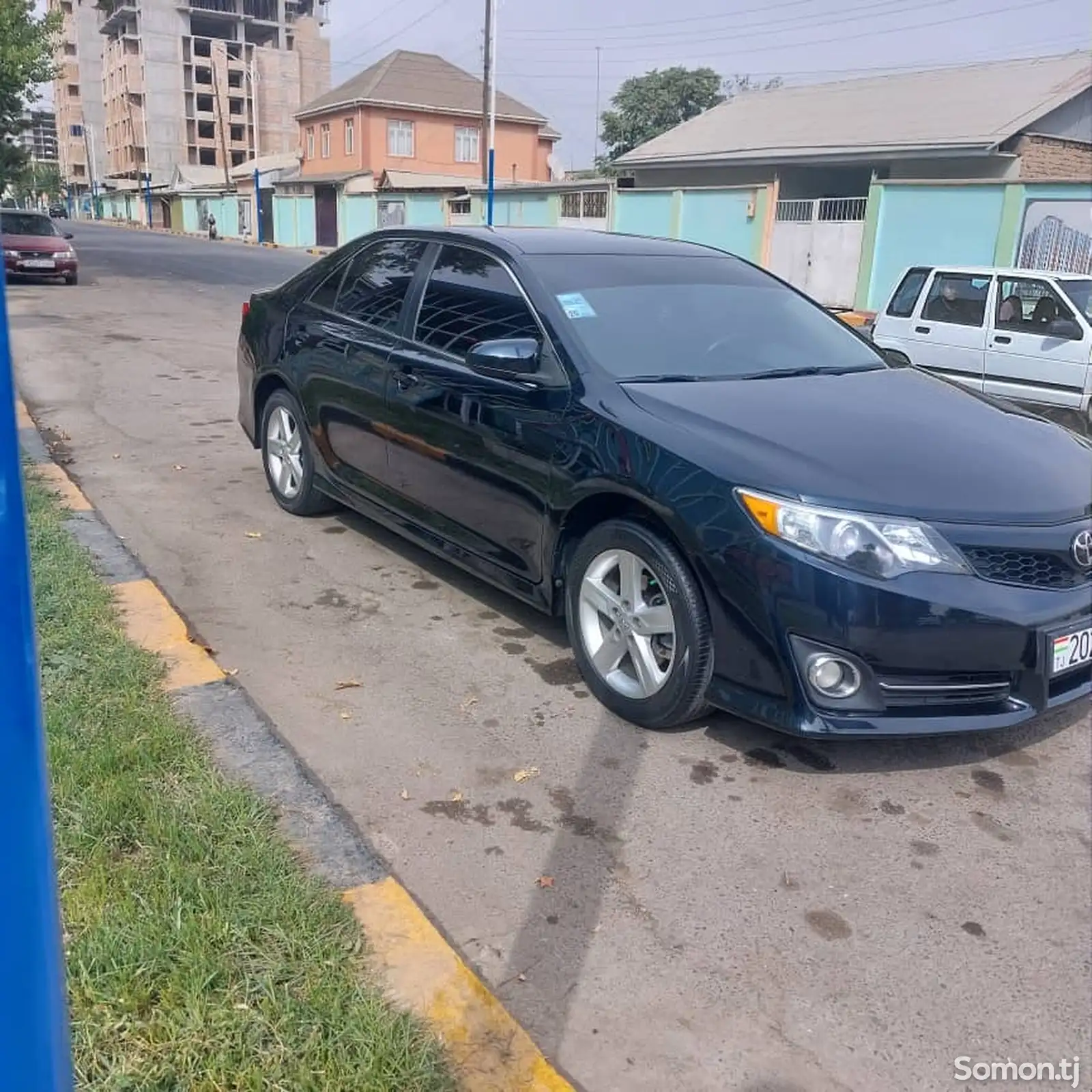 Toyota Camry, 2013-1