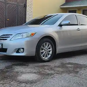 Toyota Camry, 2010