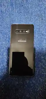 Samsung Galaxy S10+-2