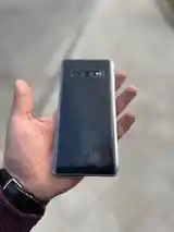 Samsung Galaxy S10 Plus-5