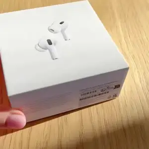 Наушники AirPods Pro 2