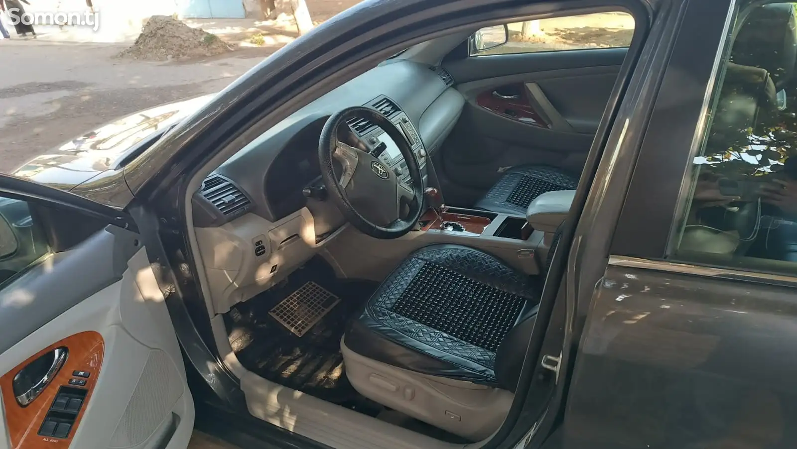 Toyota Camry, 2011-1