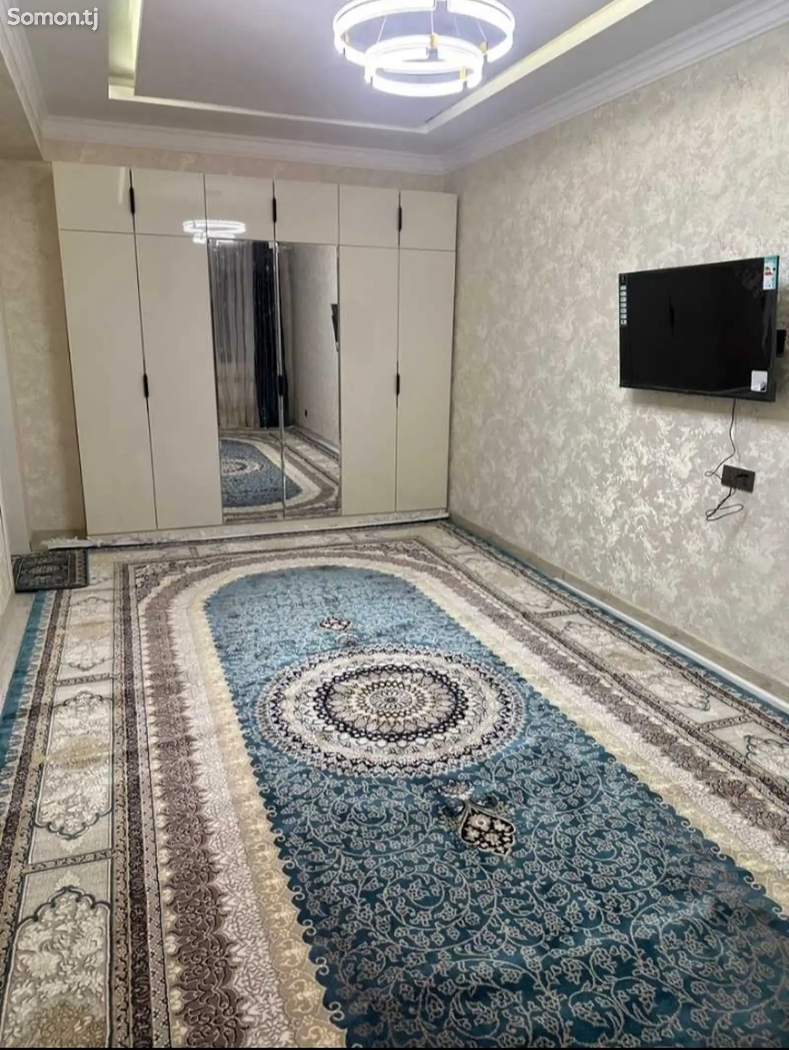 2-комн. квартира, 6 этаж, 77м², Голубой экран-1