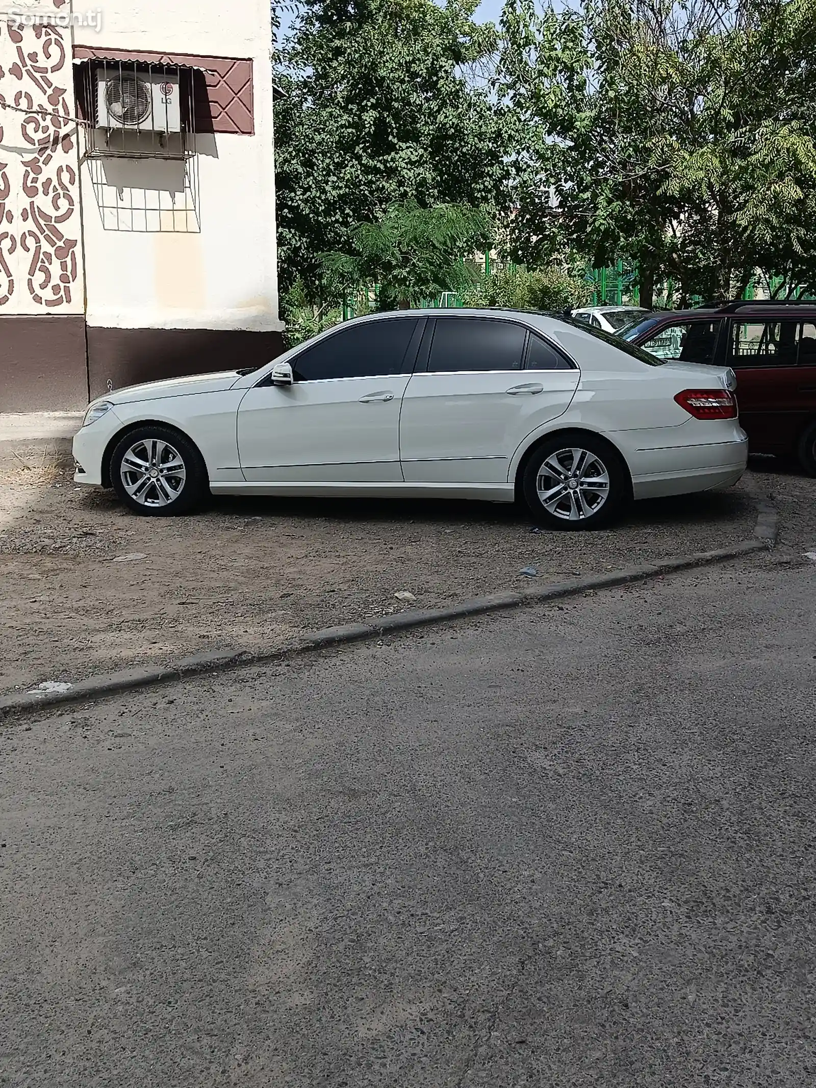 Mercedes-Benz E class, 2011-4