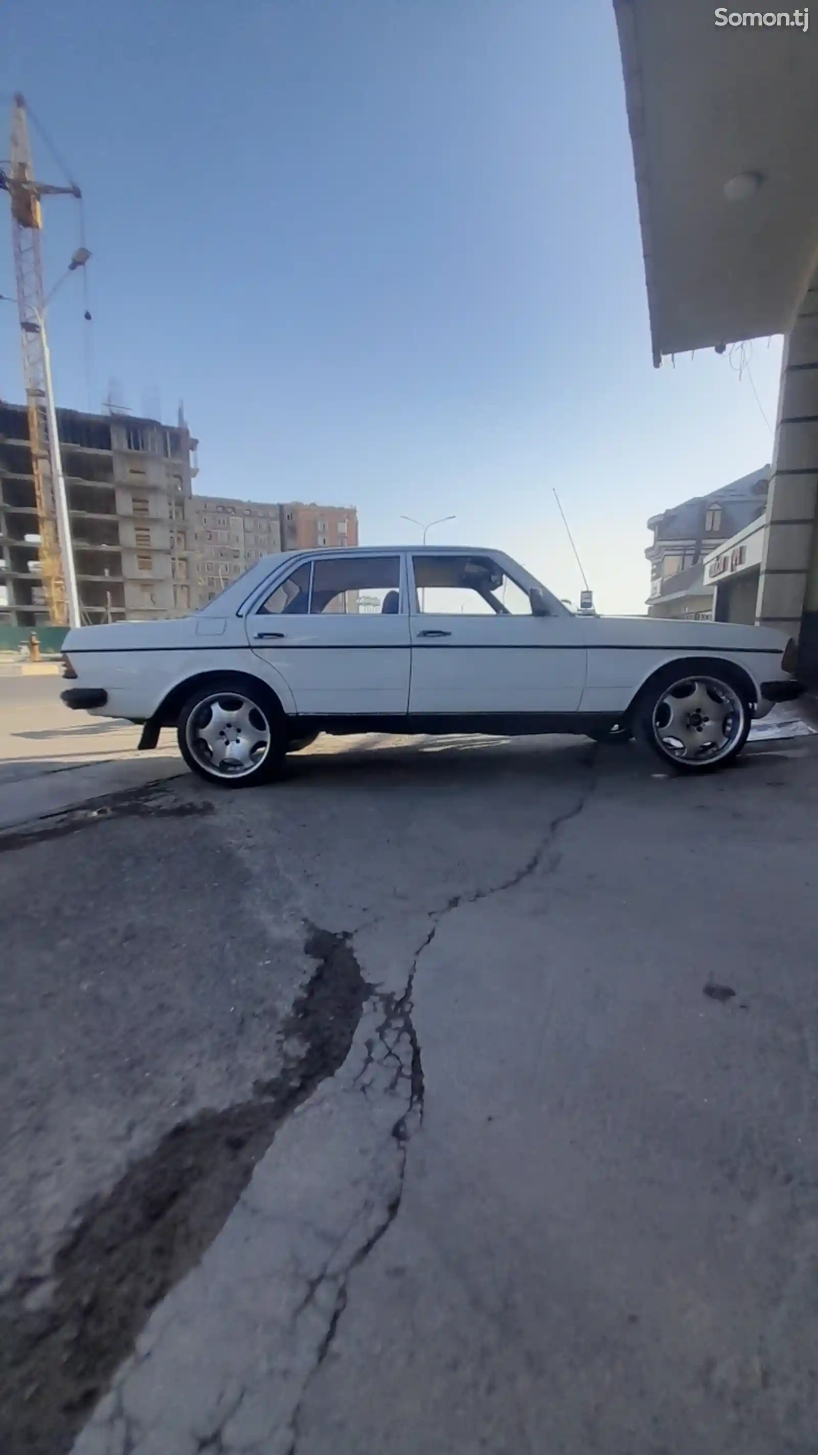 Mercedes-Benz W201, 1982-4