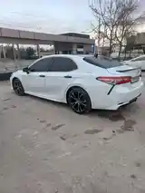 Toyota Camry, 2018-5