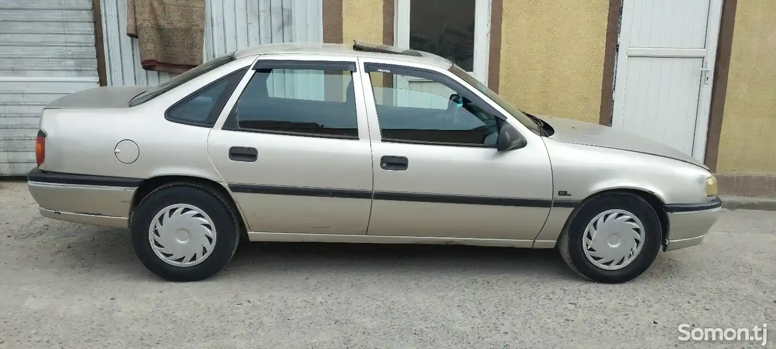 Opel Vectra A, 1993-1