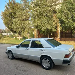 Mercedes-Benz W201, 1991