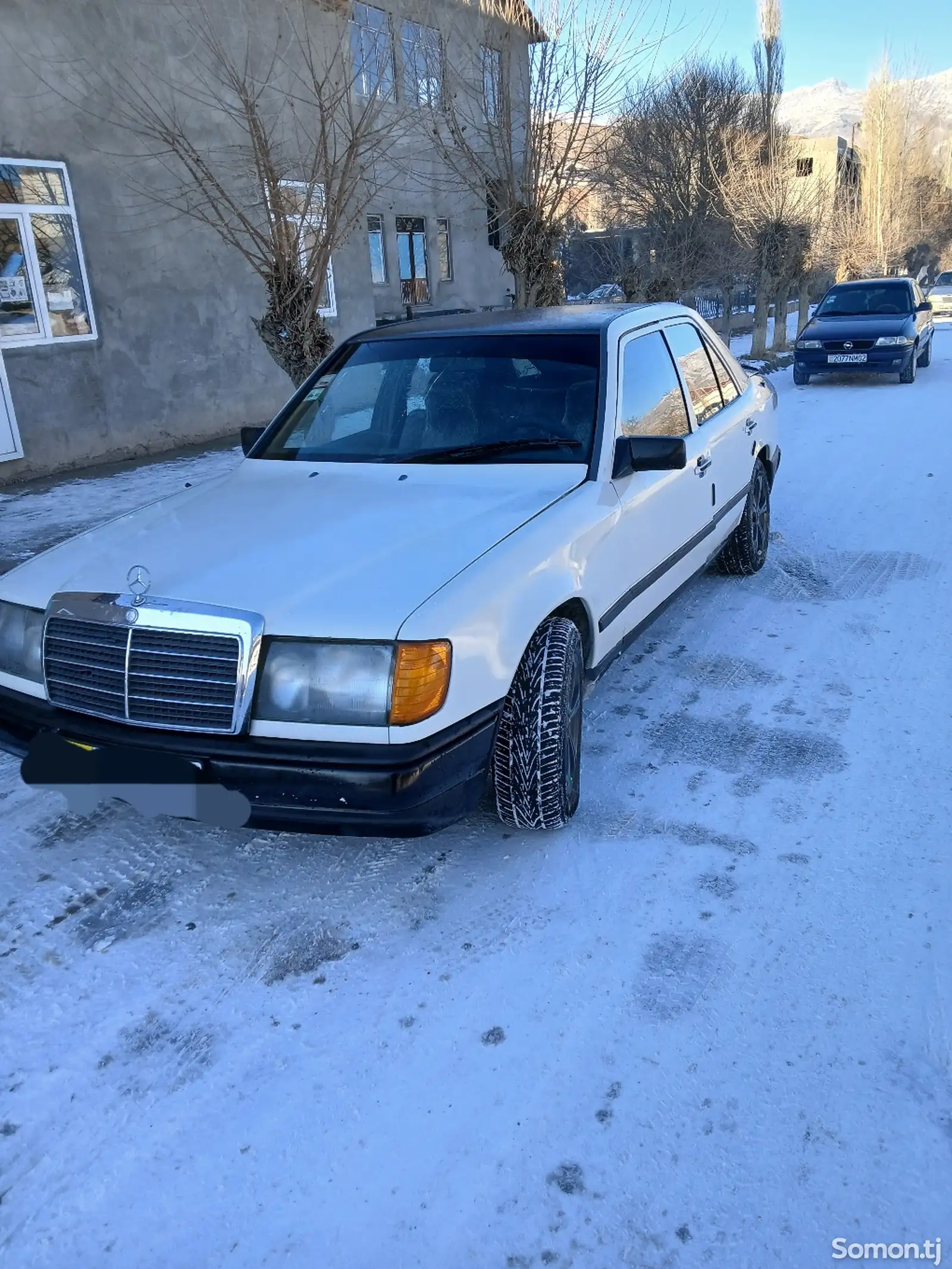 Mercedes-Benz W124, 1988-1