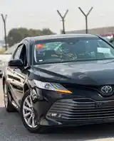 Toyota Camry, 2018-9