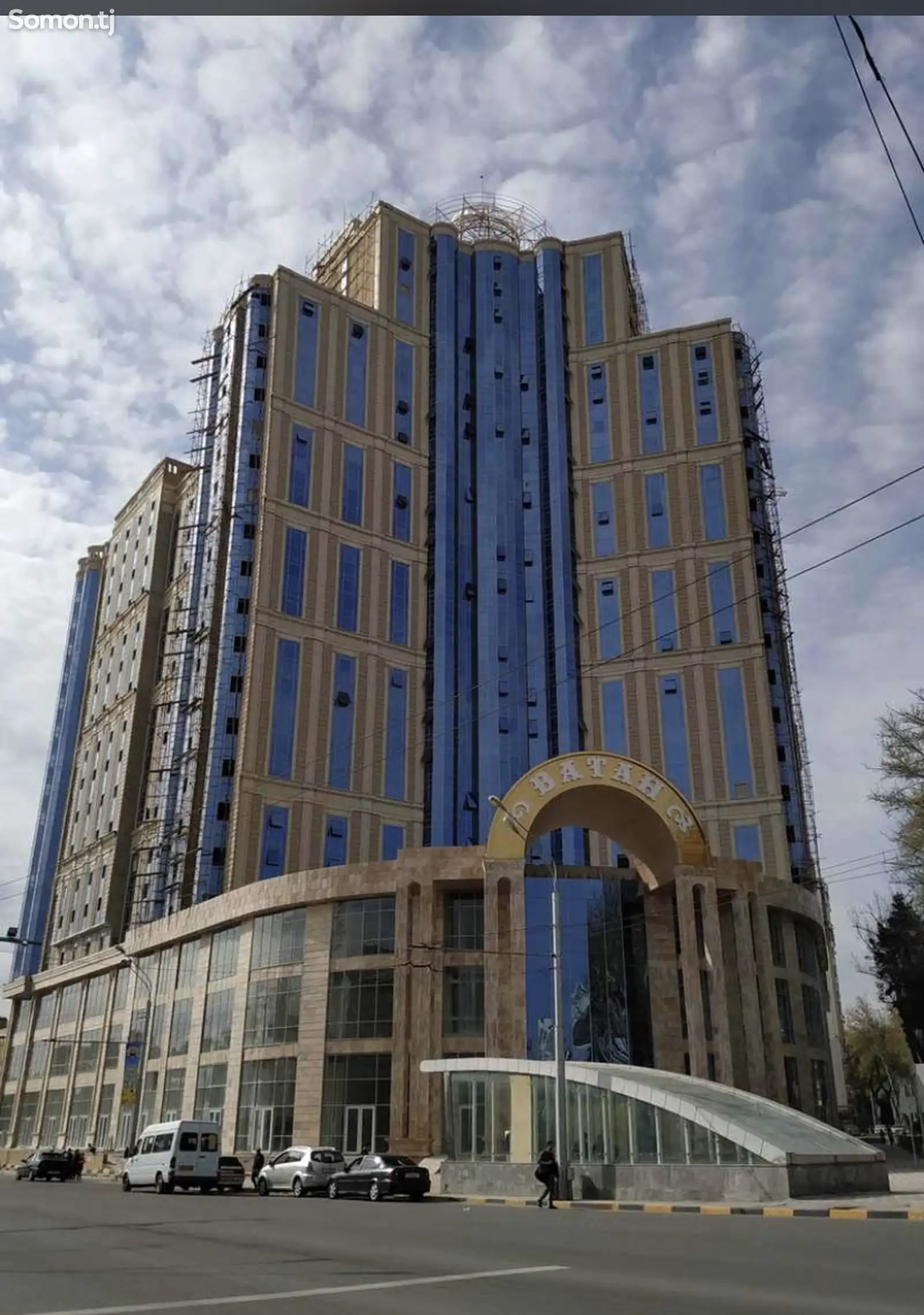 2-комн. квартира, 11 этаж, 75м², Сомони-1