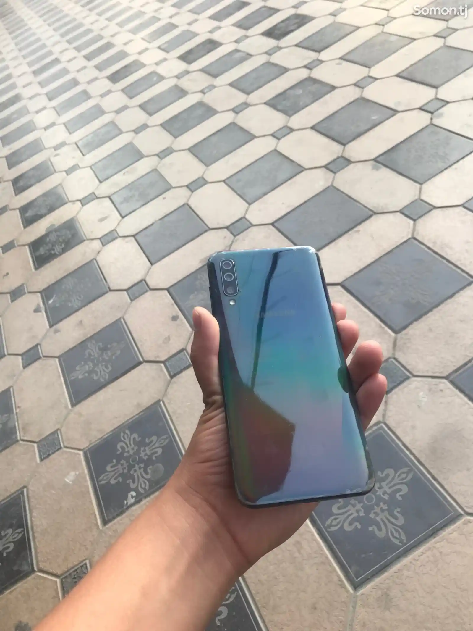 Samsung Galaxy A50-5