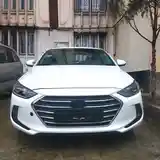 Hyundai Elantra, 2017-4