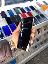 Samsung Galaxy S10 Plus-3