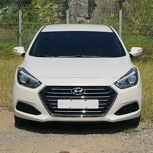 Hyundai i40, 2015