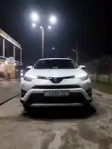 Toyota RAV 4, 2017-4