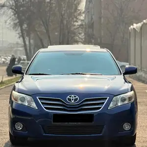 Toyota Camry, 2011