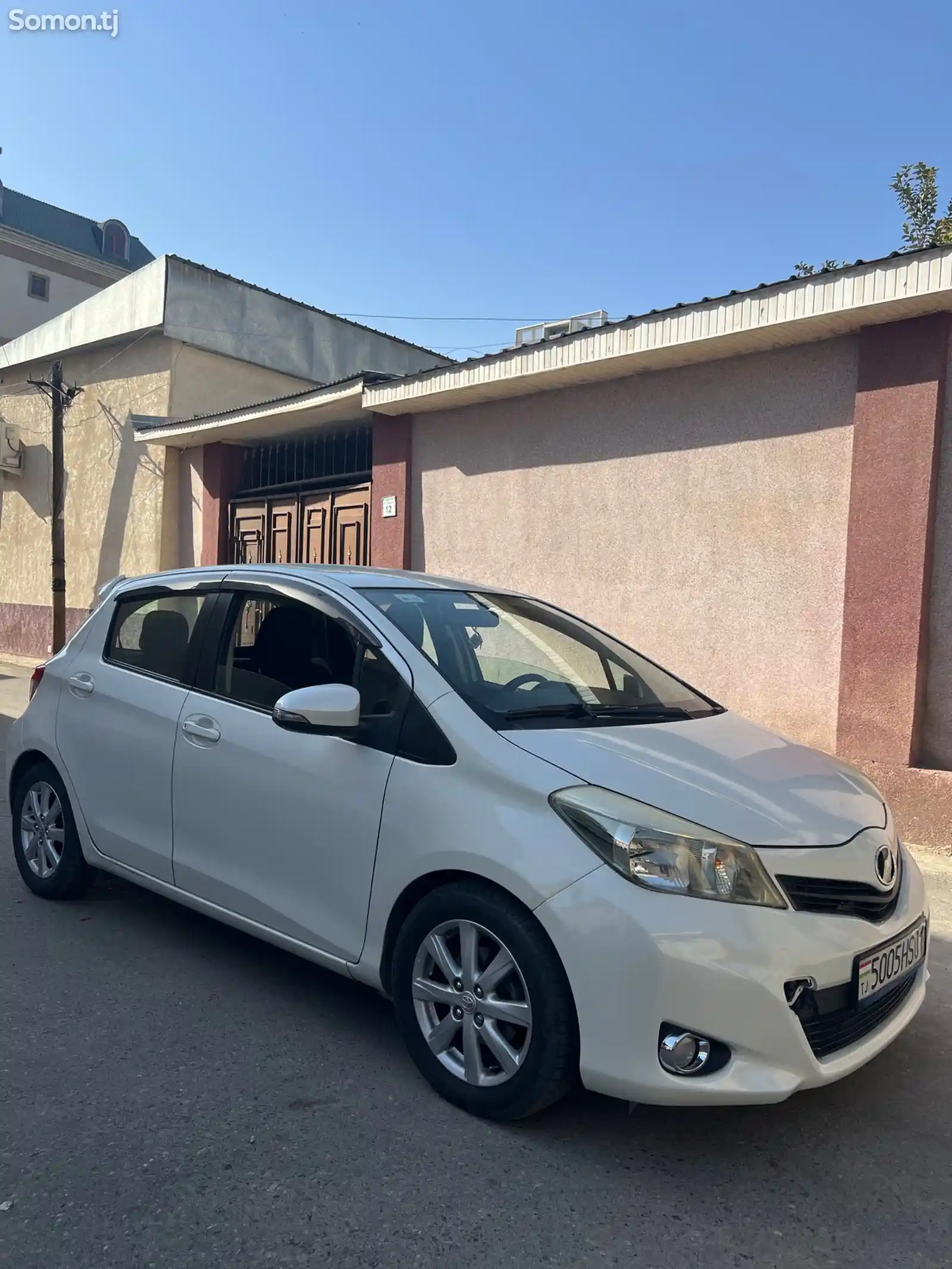 Toyota Vitz, 2011-2