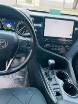 Toyota Camry, 2017-11