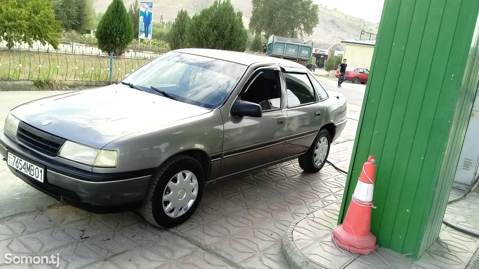 Opel Vectra A, 1990-1