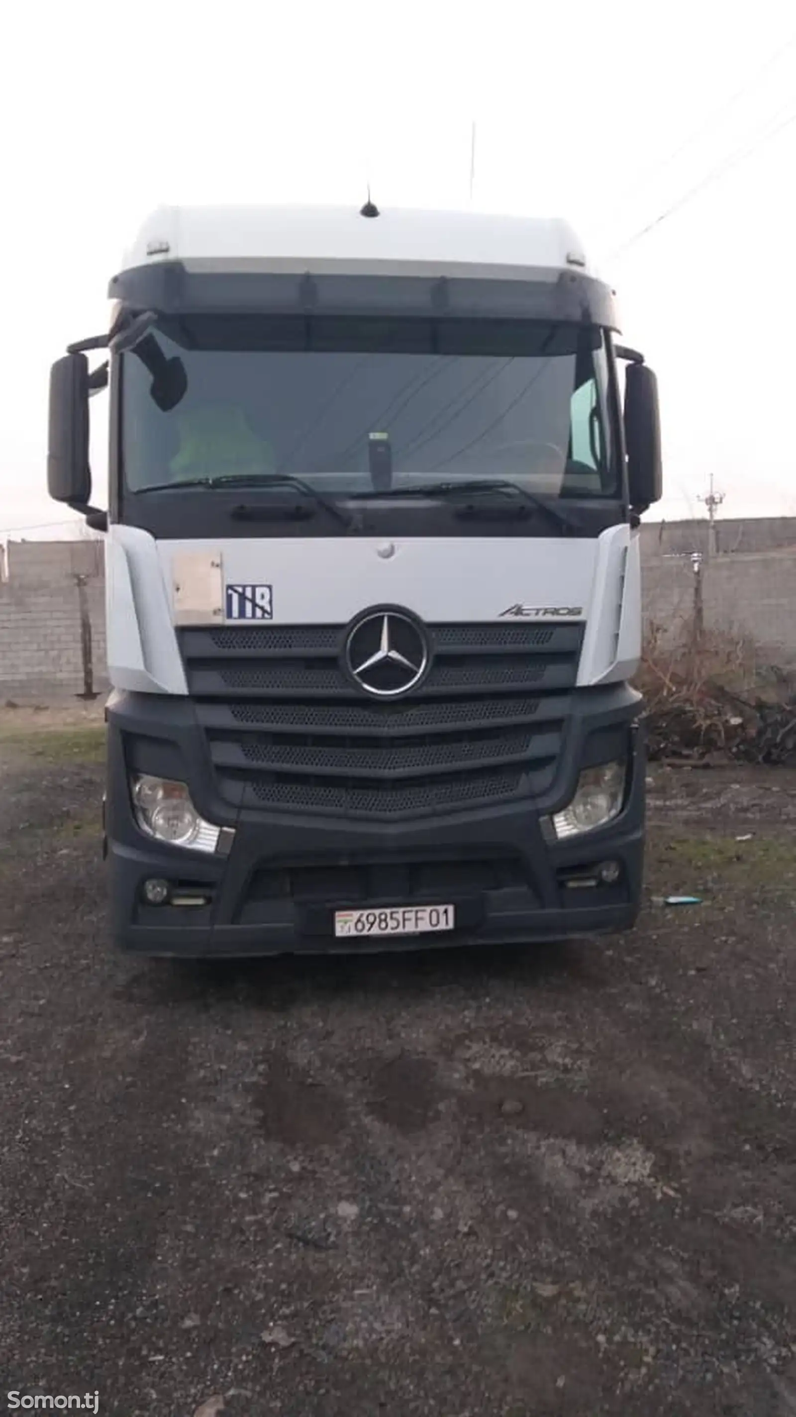 Контейнеровоз Mercedes-Benz Actros,2009-1