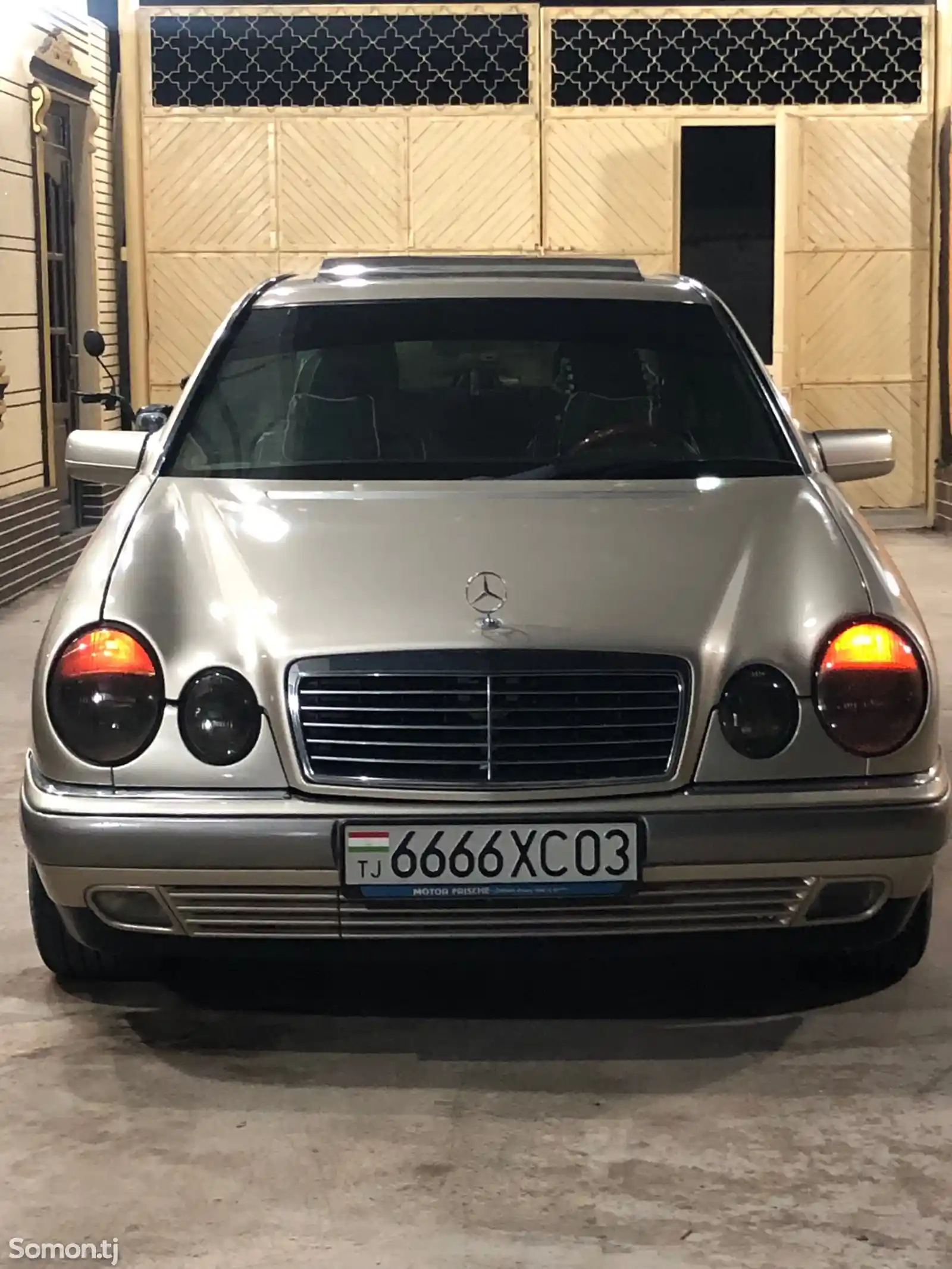 Mercedes-Benz E class, 1998-1