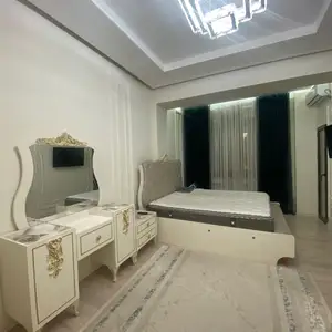 2-комн. квартира, 15 этаж, 70м², Созидания, Пайкар