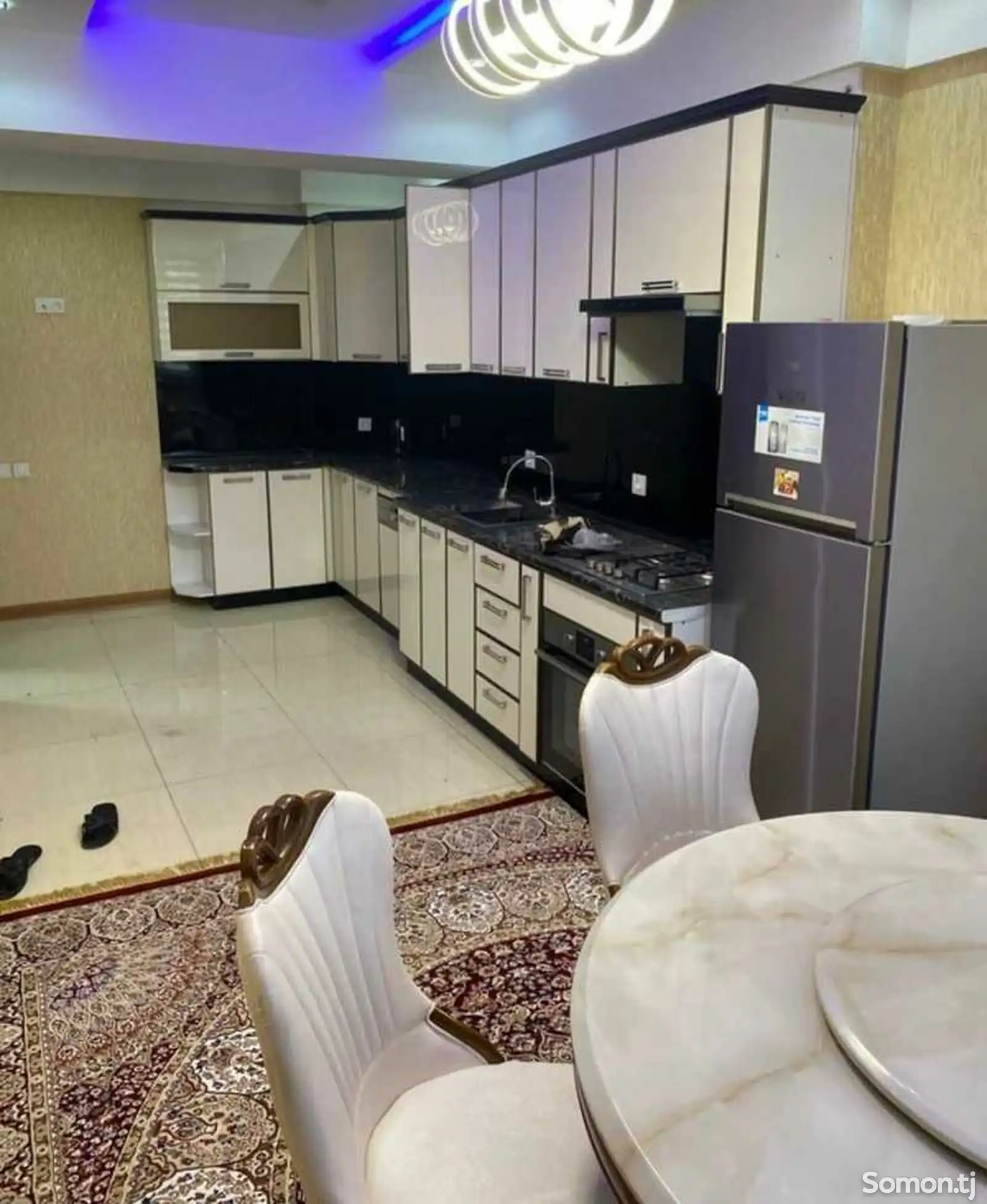 2-комн. квартира, 3 этаж, 220м², Алфемо-1