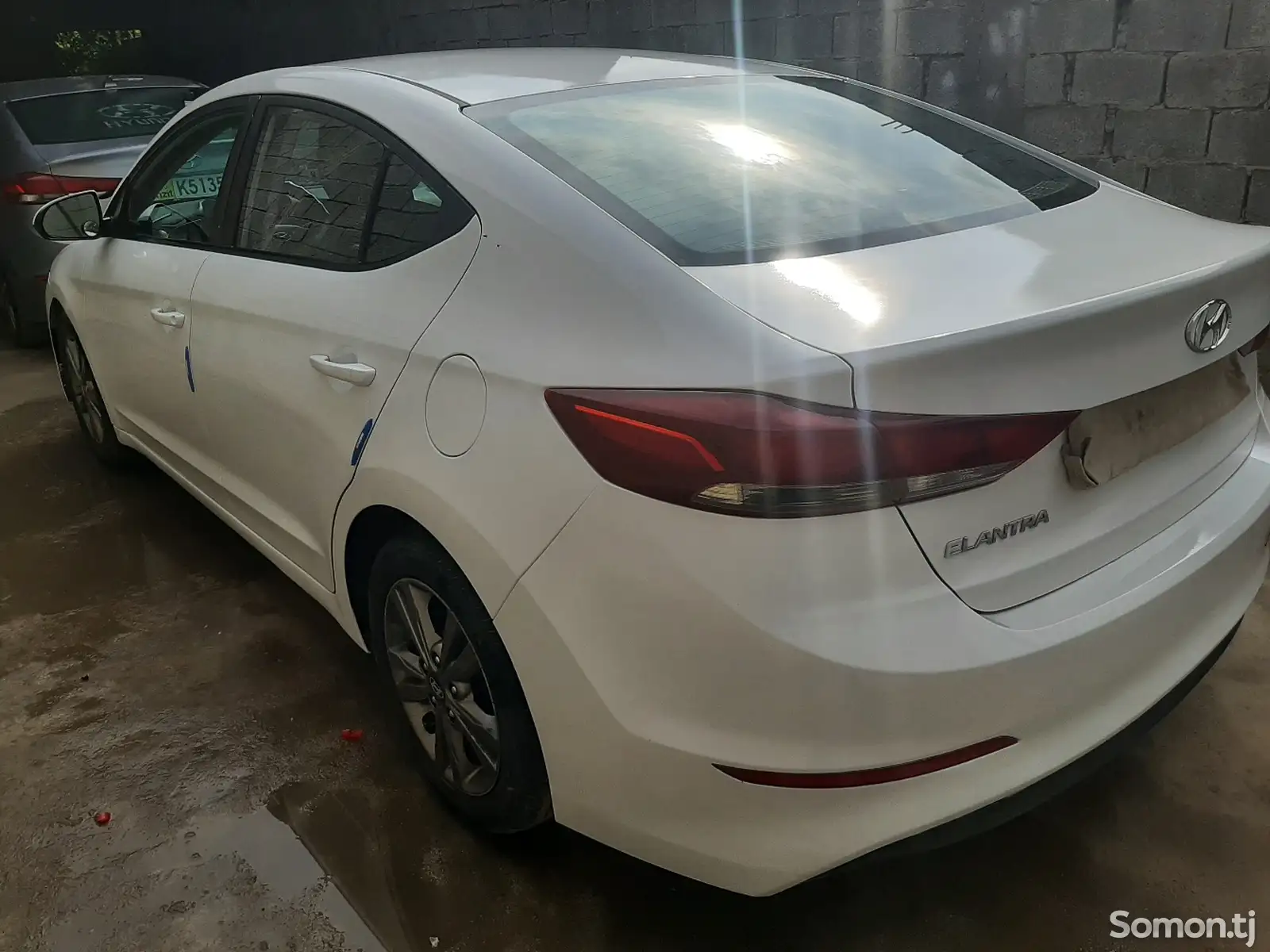 Hyundai Elantra, 2017-11