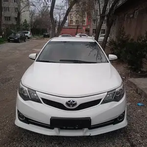 Toyota Camry, 2013