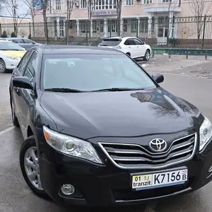 Toyota Camry, 2010