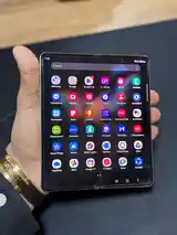 Samsung Galaxy Z Fold 4-6