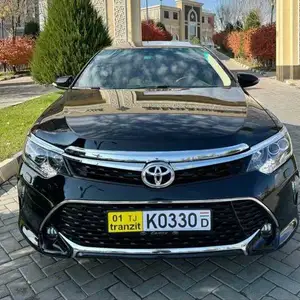 Toyota Camry, 2016