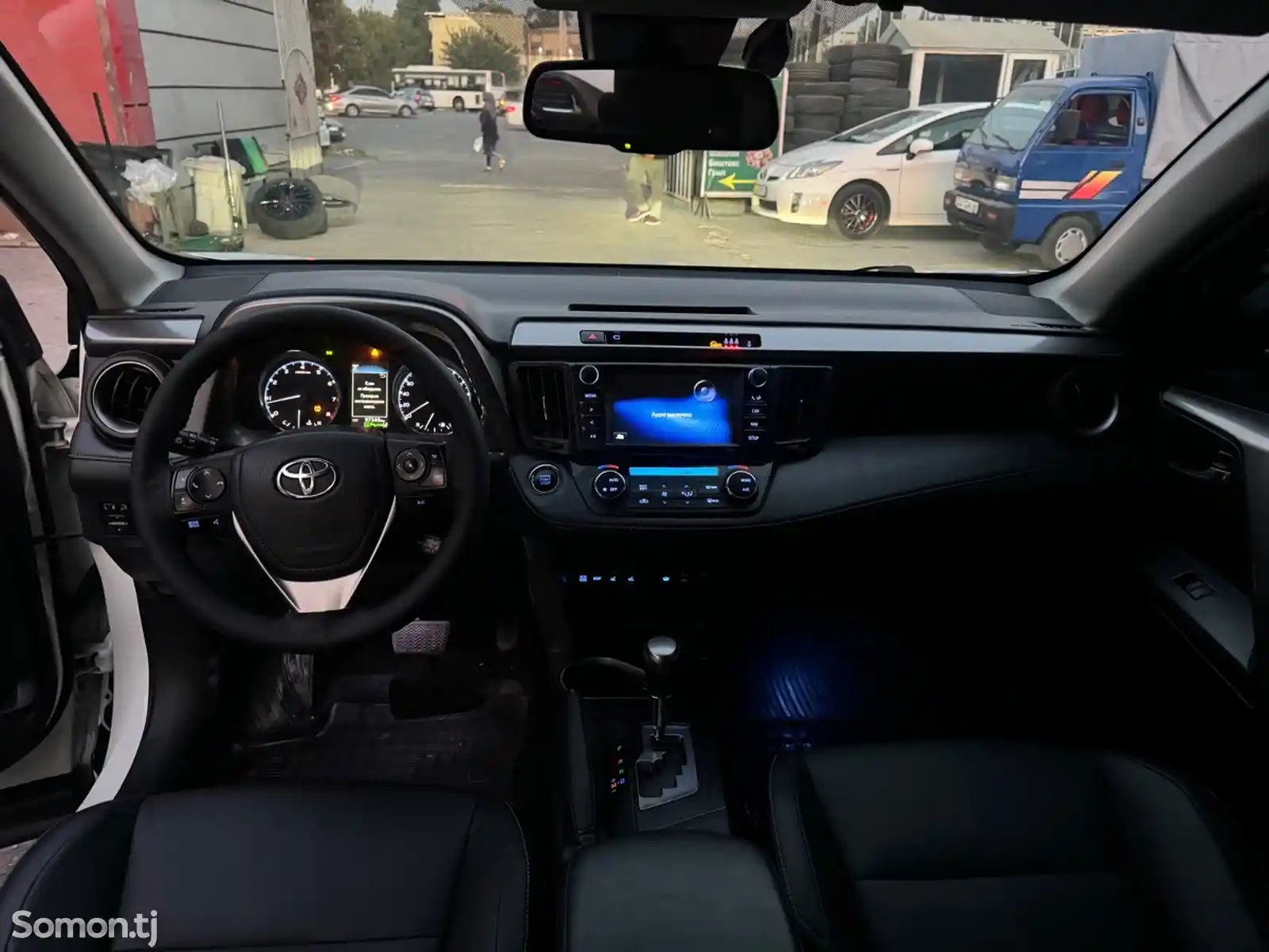 Toyota RAV 4, 2017-9