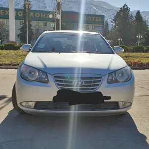 Hyundai Avante, 2010