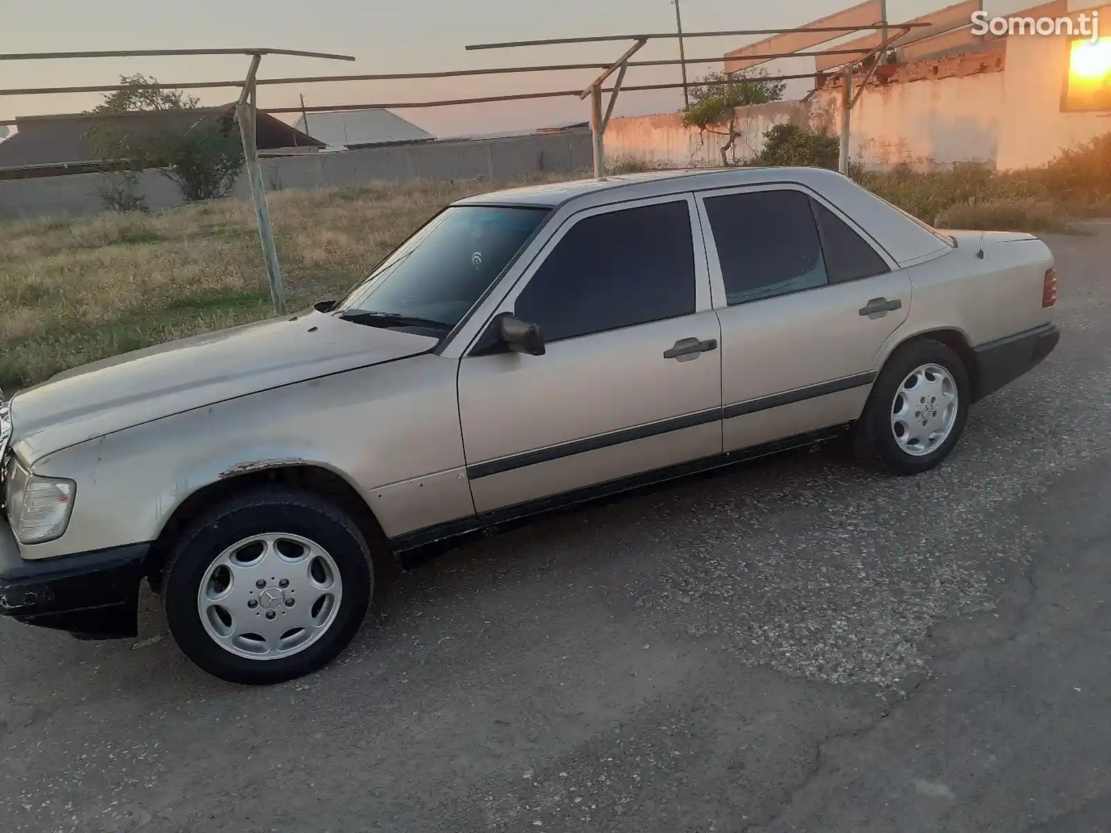 Mercedes-Benz W124, 1986-3